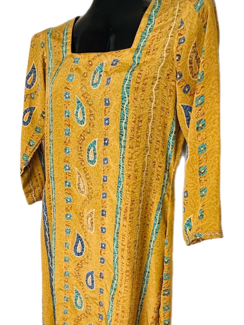 🌺NWOT - Embellished Yellow & Teal Paisley Print Tunic Dress